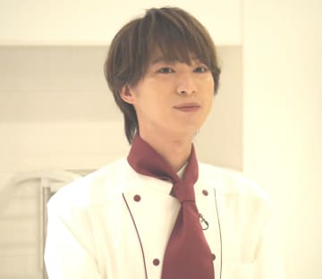 実は元演歌歌手だった美人女優 青山新のデュエット曲提案に感激「母親が泣いて喜びます」