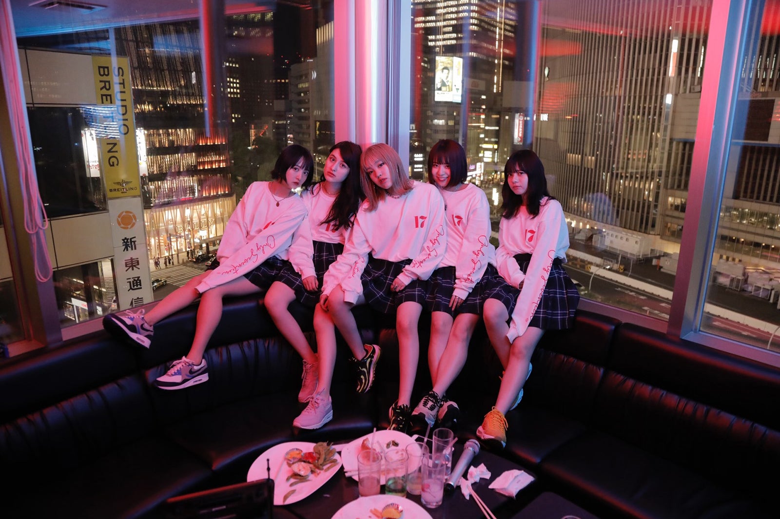 「ONLY SEVENTEEN」MVより（提供画像）