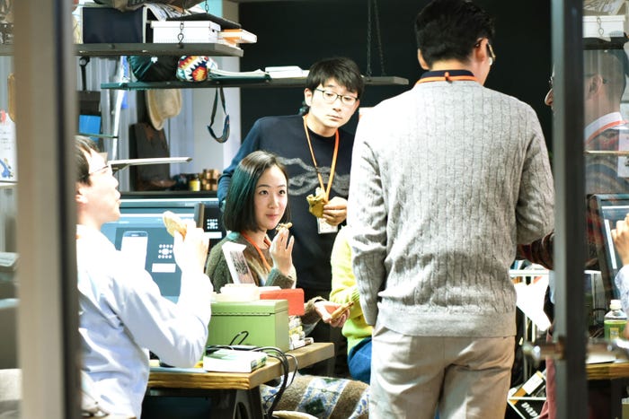 黒木華/「獣になれない私たち」第9話より(C)日本テレビ