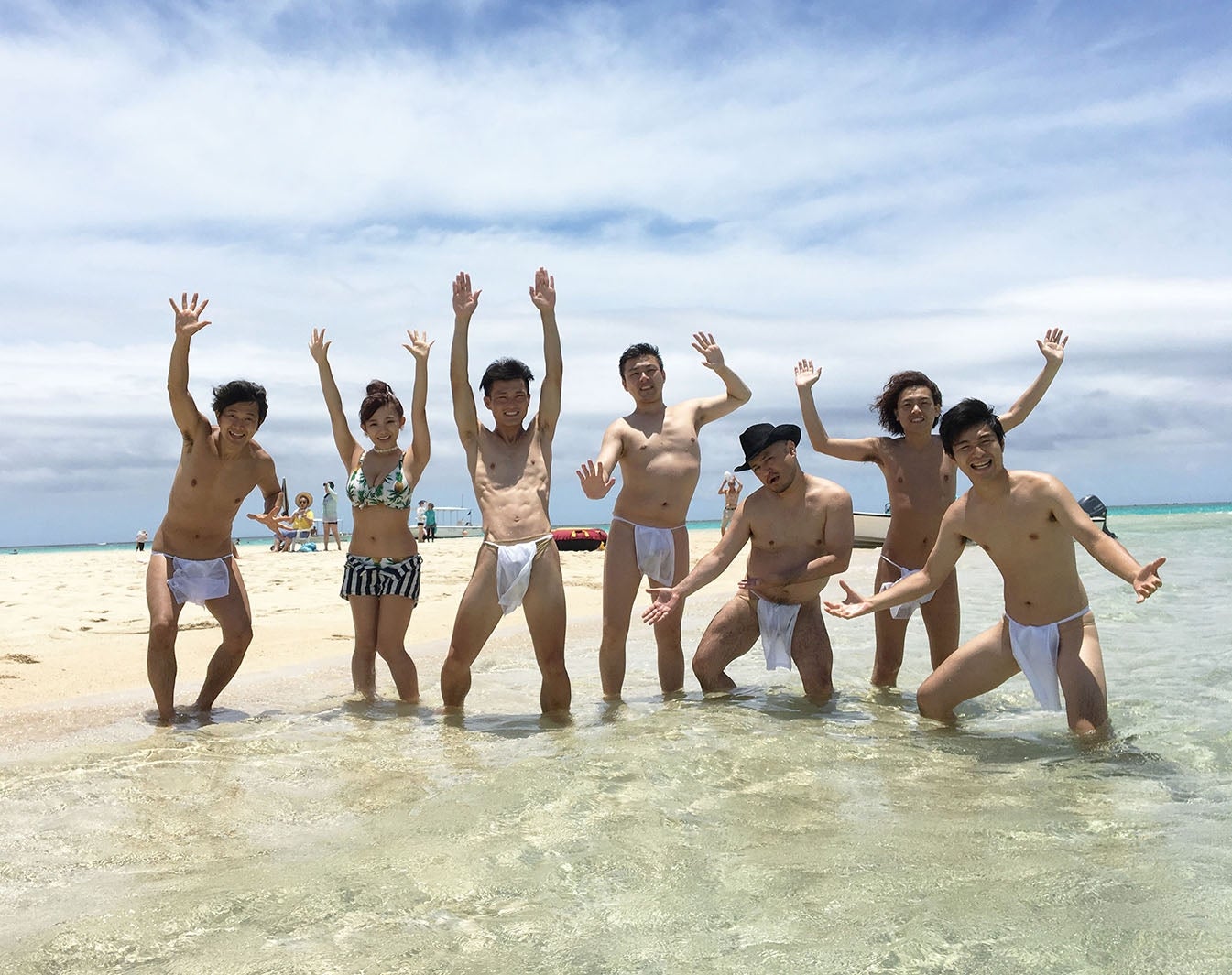 海水浴 ポロリ