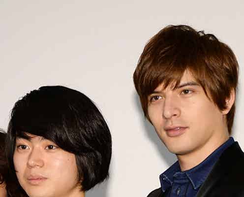 菅田将暉、城田優にビンタ アドリブ合戦に「あの対応力はすごい」