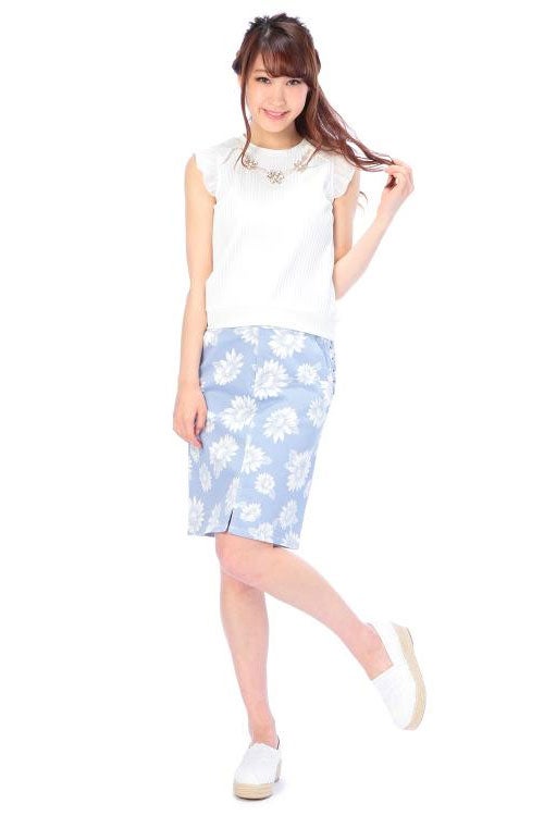 マーガレットタイトスカート「LIZ LISA」6,393円（税込）