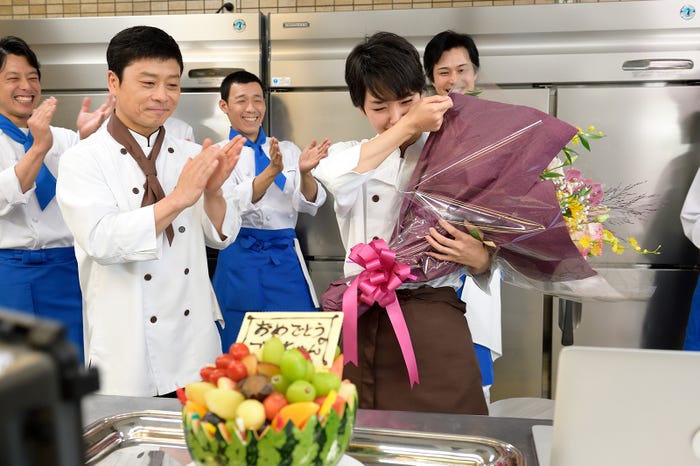 三宅弘城、剛力彩芽(画像提供:テレビ朝日)