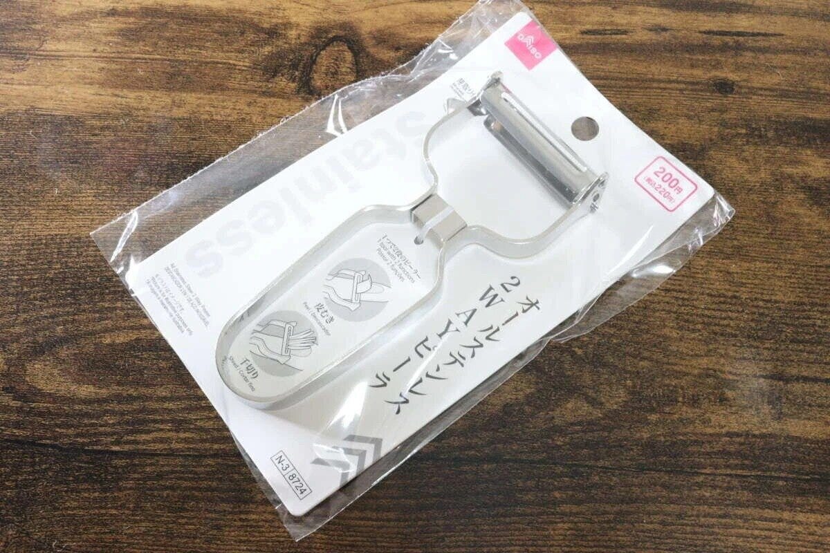 ダイソー　オールステンレス2WAYピーラー（千切り＆ピーラー）　パッケージ