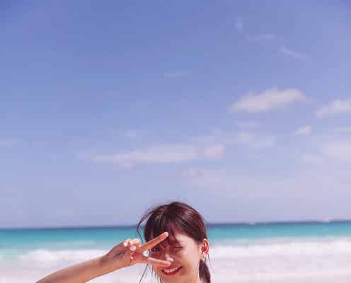 欅坂46渡邉理佐、1st写真集「無口」累計10万部突破 未公開カット公開