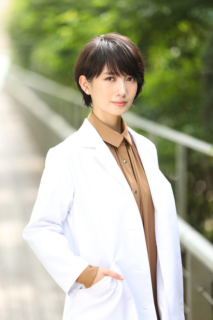 「#リモラブ~普通の恋は邪道~」波瑠(C)日本テレビ