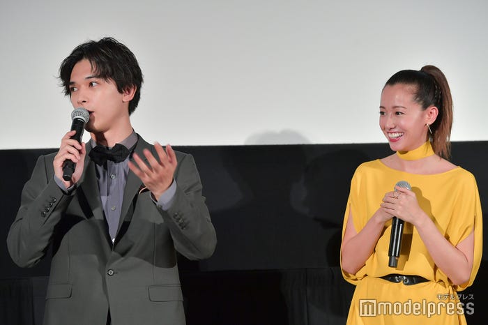 吉沢亮、沢尻エリカ (C)モデルプレス