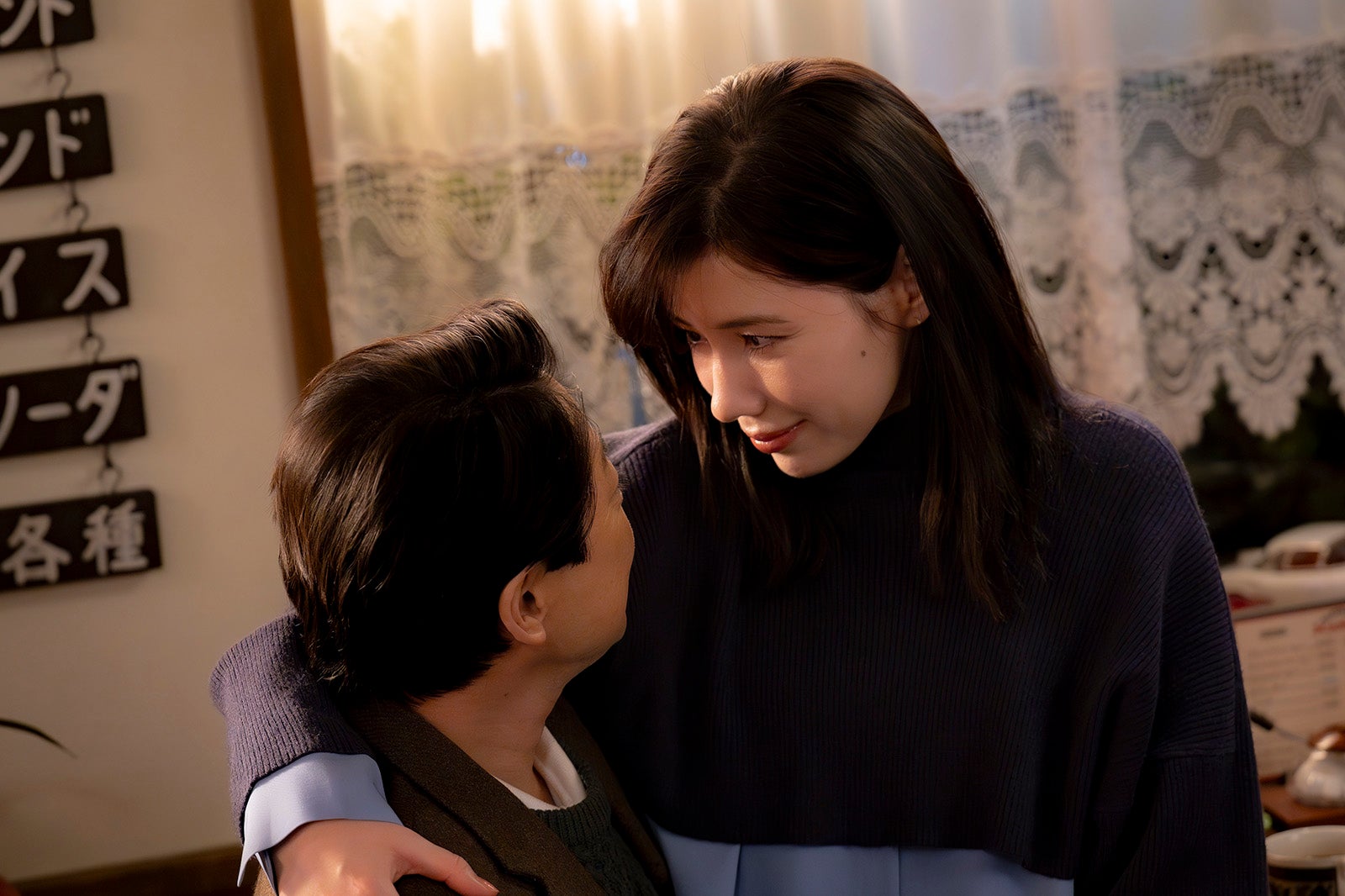 阿部サダヲ、仲里依紗「不適切にもほどがある！」第5話より（C）TBS