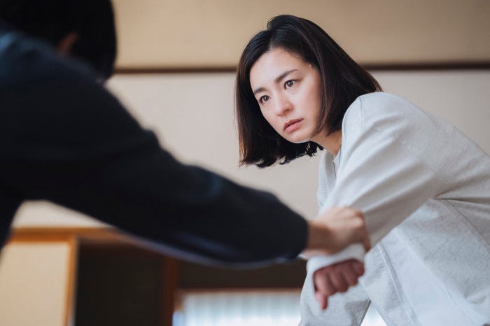 尾野真千子「ライオンの隠れ家」第9話(C)TBS