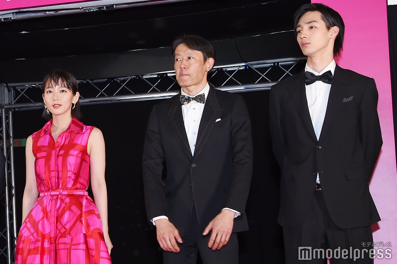 吉岡里帆、筒井道隆、清水尋也（C）モデルプレス