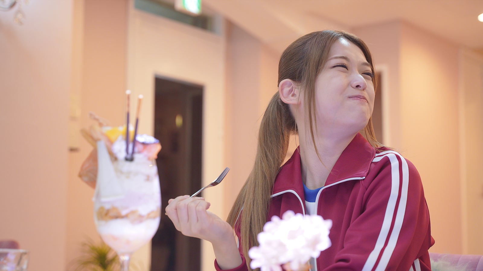 松村沙友理／「推しが武道館いってくれたら死ぬ」第5話より （C）A／T，O・A