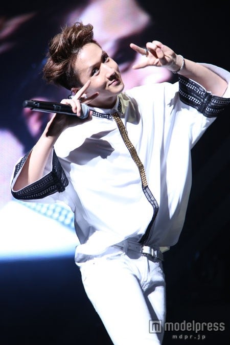 ラビ（C）CJ E&M，Jellyfish Entertainment ＆ CJ Victor Entertainment，Inc.