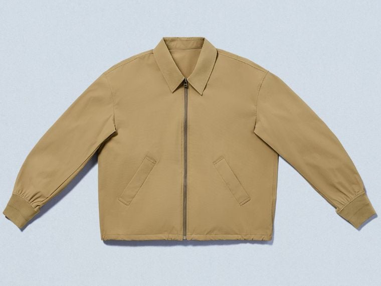 ファミマ「コンビニエンスウェア」 ジップアップジャケットに新色