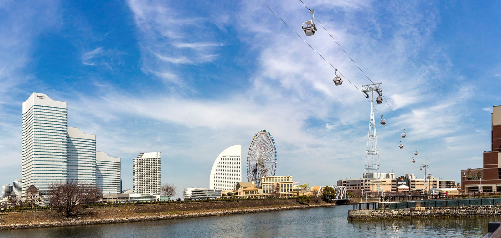 Yokohama Air Cabin 横浜に常設ロープウェイ 桜木町駅 新港ふ頭を空中散歩 女子旅プレス