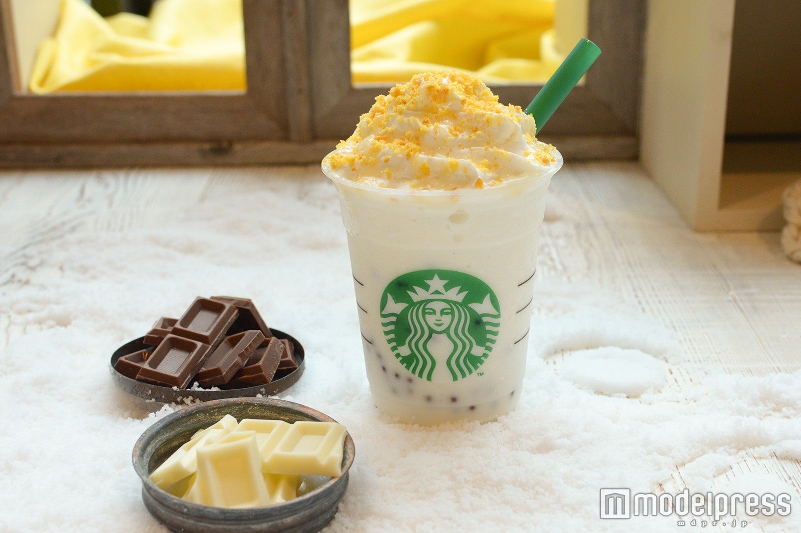 ホワイト チョコラティ バナナ フラペチーノ（R）（C）モデルプレス