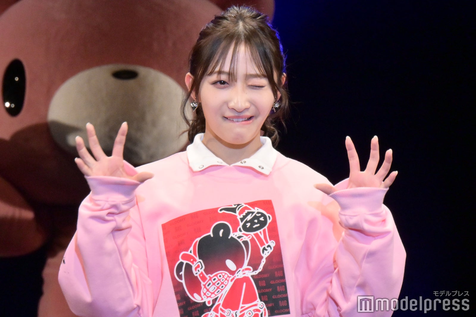 「今日好き」石川翔鈴、タイトミニスカから美脚披露 “ガオーポーズ”に視線集中＜超十代 －ULTRA TEENS FES－2023＠TOKYO＞