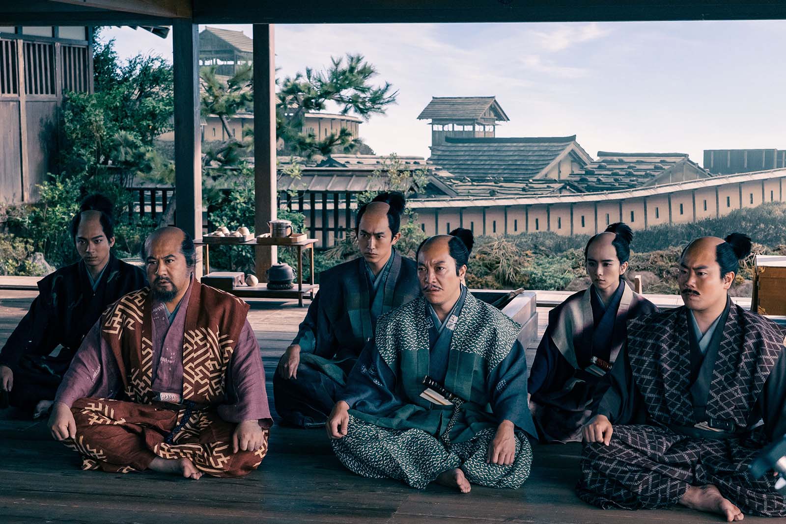 （左から）山田裕貴、小手伸也、杉野遥亮、音尾琢真、板垣李光人、岡部大「どうする家康」第31話より（C）NHK