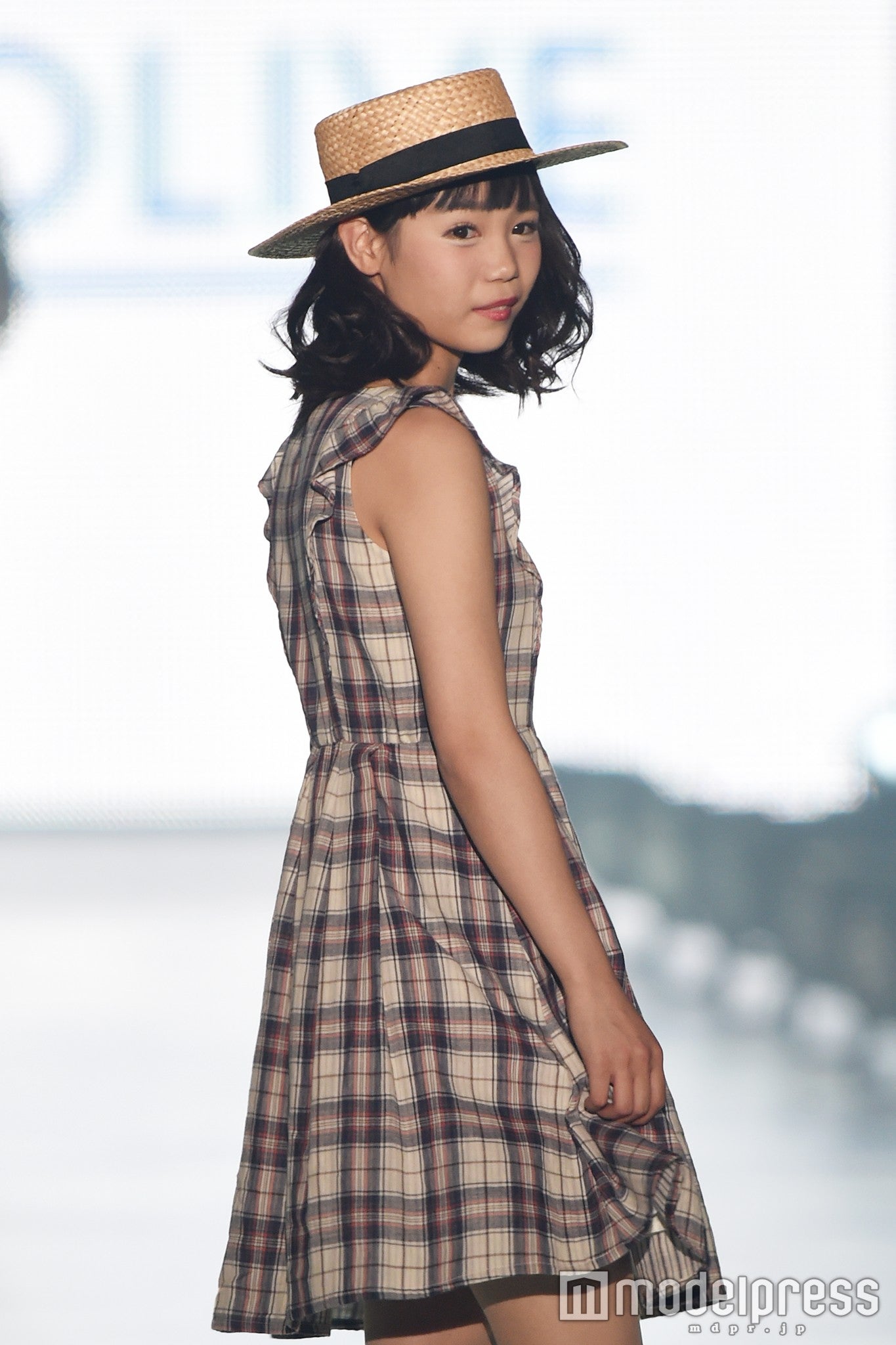 新世代クリエイター・やすだちひろ、堂々初ランウェイで笑顔＜関コレ2016S／S＞