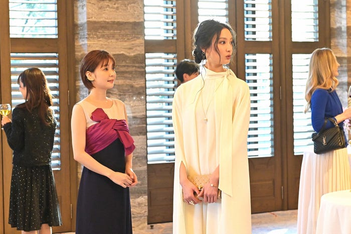 倉科カナ、菜々緒「オー!マイ・ボス!恋は別冊で」第6話より(C)TBS