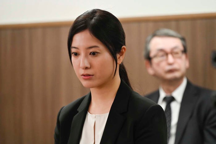 吉高由里子「星降る夜に」第7話(C)テレビ朝日