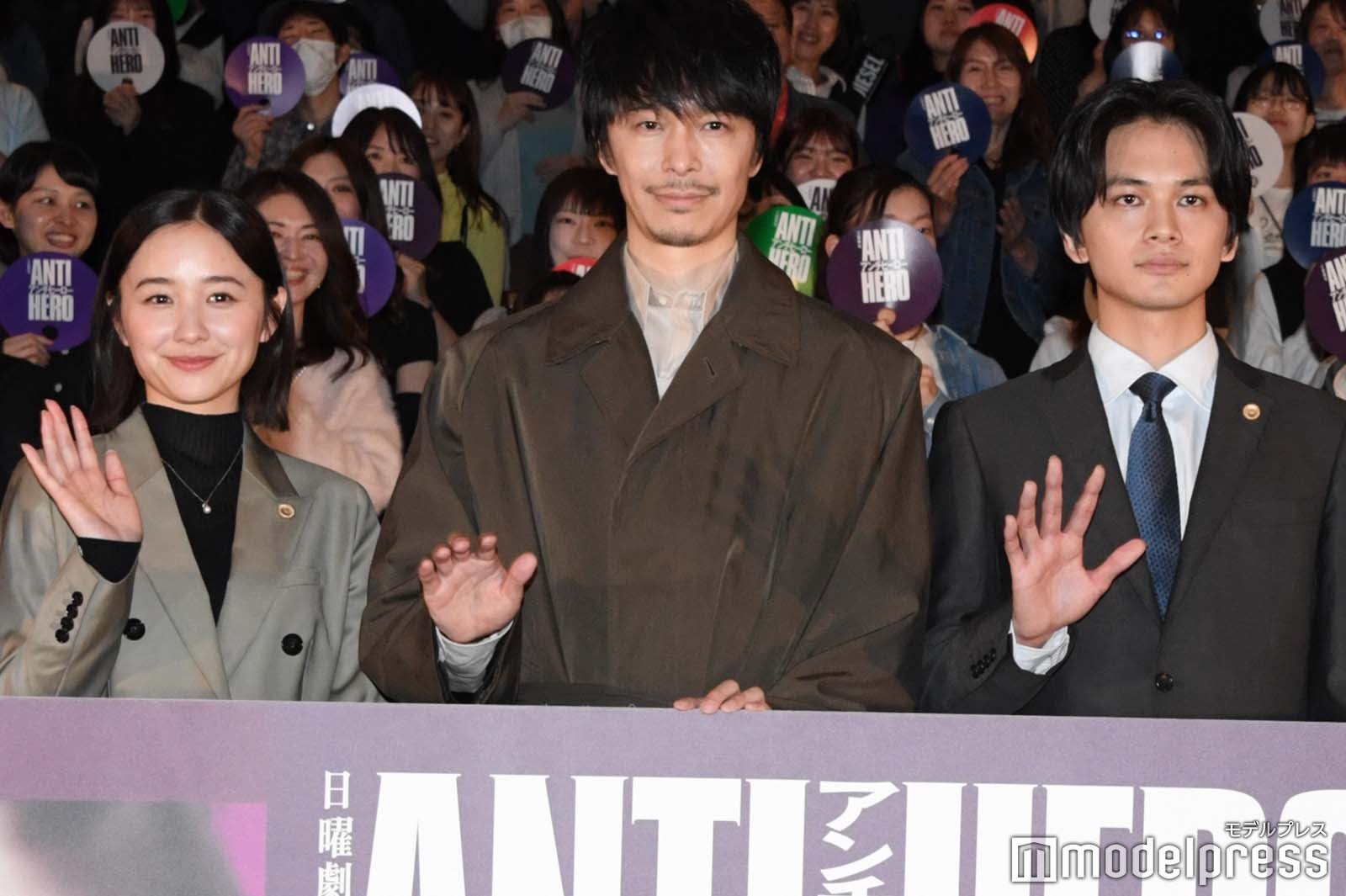 堀田真由、長谷川博己、北村匠海（C）モデルプレス