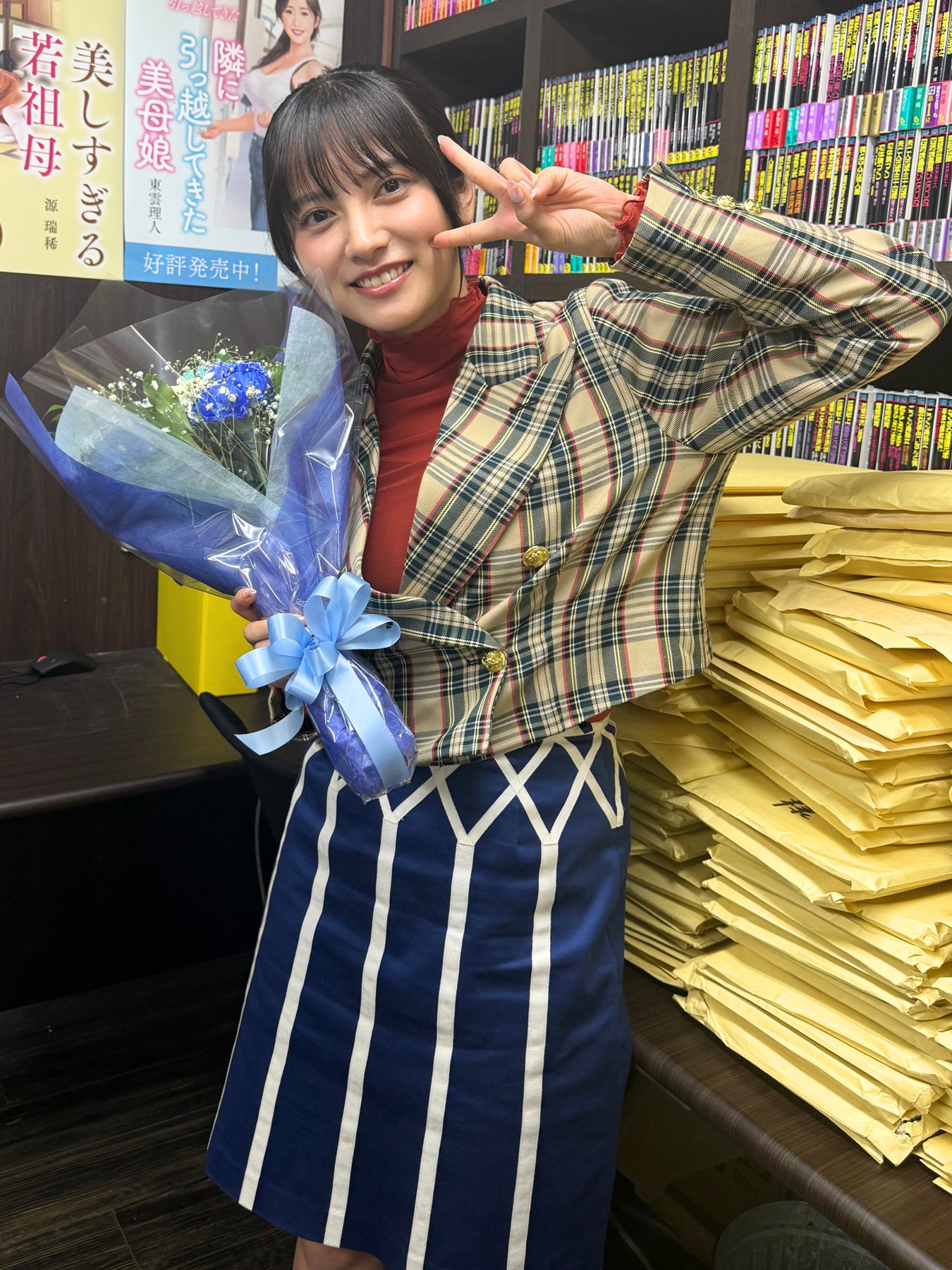 桃月なしこ（C）「令和に官能小説作ってます」製作委員会