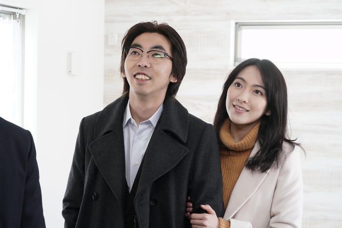 柄本時生、知英 (C)日本テレビ