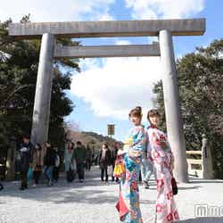 伊勢神宮 宇治橋/モデル:村田倫子、柴田ひかり(C)モデルプレス