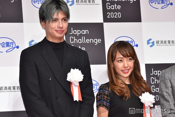 アレクサンダー、川崎希(C)モデルプレス