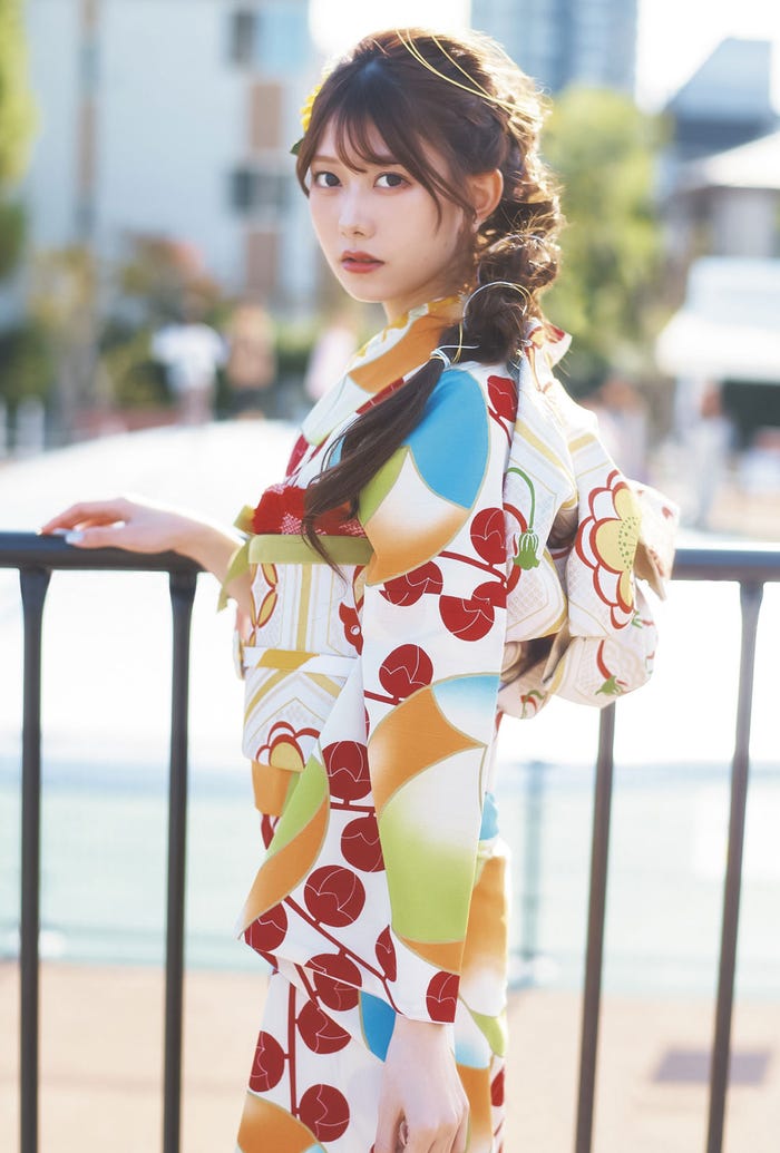 千葉恵里/「20±SWEET 2024 JANUARY」セブンネットショッピング購入特典ポストカード(提供写真)