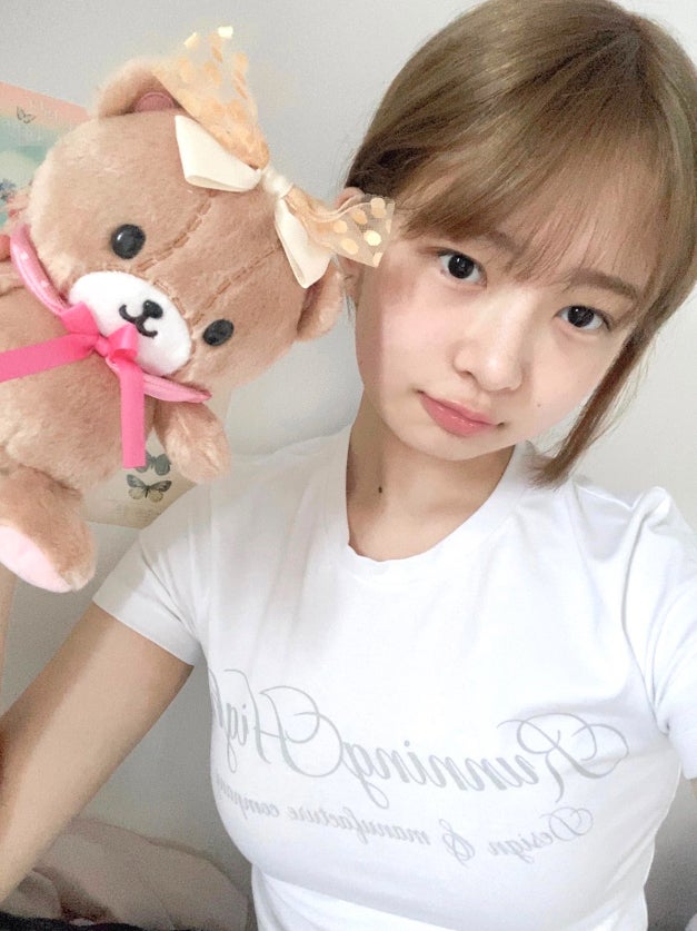 IVEレイ、自撮り写真公開「すっぴん？」「天使」と反響