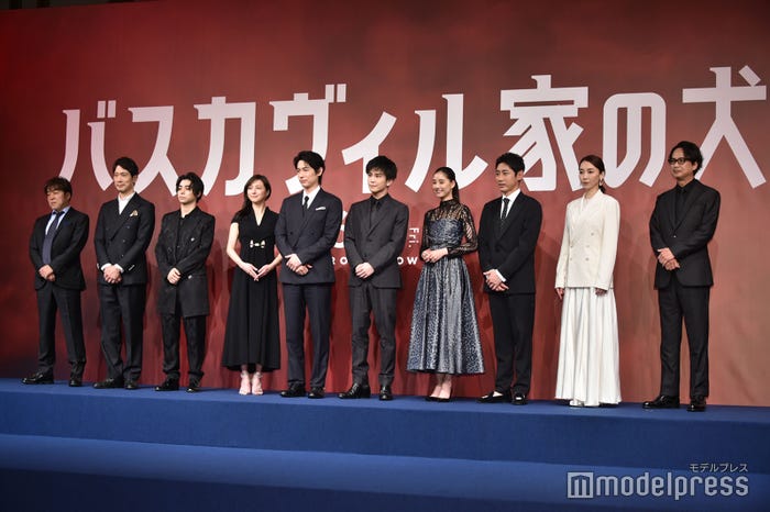 (左から)西谷弘監督、佐々木蔵之介、村上虹郎、広末涼子、ディーン・フジオカ、岩田剛典、新木優子、小泉孝太郎、稲森いずみ、椎名桔平(C)モデルプレス