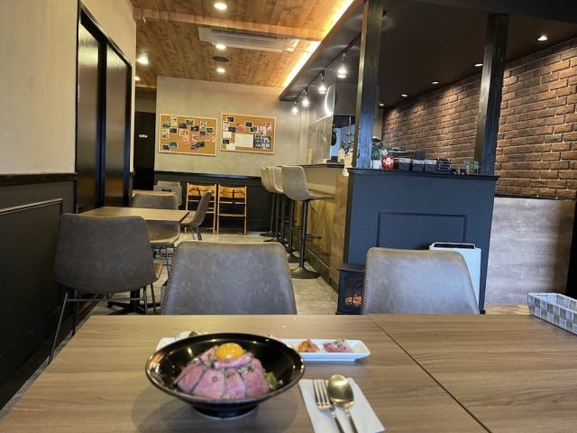 ローストビーフ丼の新しい食べ方？ウニとイクラの組み合わせが絶品【奈良の隠れ家】