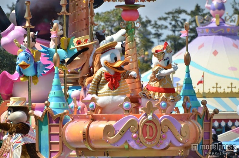 東京ディズニーリゾート30周年パレードがスタート／「ハピネス・イズ・ヒア」パレード公開