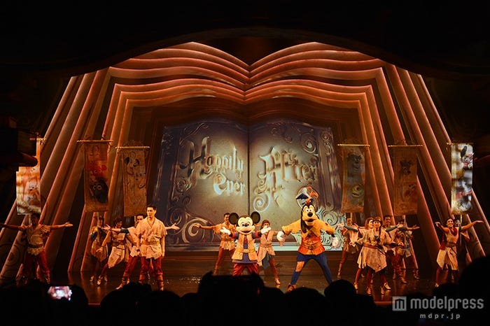 「ミッキー・アンド・ザ・ワンダラス・ブック」より