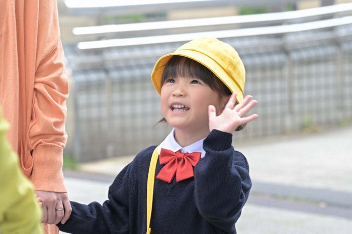 村方乃々佳「くるり~誰が私と恋をした?~」第4話より(C)TBS