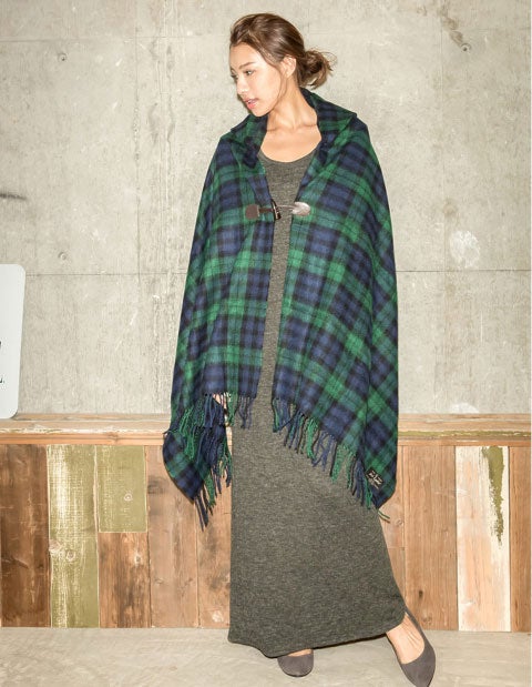 カシミアタッチ大判ポンチョ「Re:EDIT by GALSTAR」1,249円（税込）／画像提供：Re:EDIT by GALSTAR