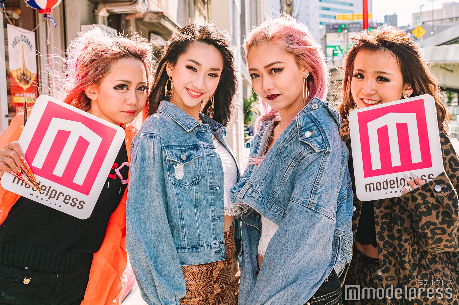 （左から）持田郁華、マリサ、AiRi、りあな（C）モデルプレス