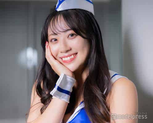 「顔がやばい(笑)」表情激変のラウンドガールに反響殺到 本人がSNSで釈明「やっちまった感」