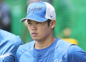 中日 根尾昂が「今年も伊勢神宮に」涌井先輩＆大阪桐蔭同級生らとの集合ショット公開 プロ8年目のドラフト1位覚醒へ「絶対いい一年に」