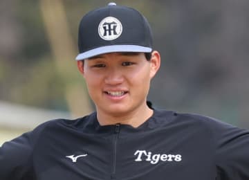 阪神 森下翔太が「商社マンみたい」「かっこよ♡」「初めて大人のもりしを」侍ジャパンのモデルショットにファン反響