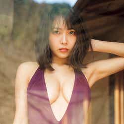 モデルプレス - 寺本莉緒、水着で弾ける豊満バスト 19歳等身大の魅力