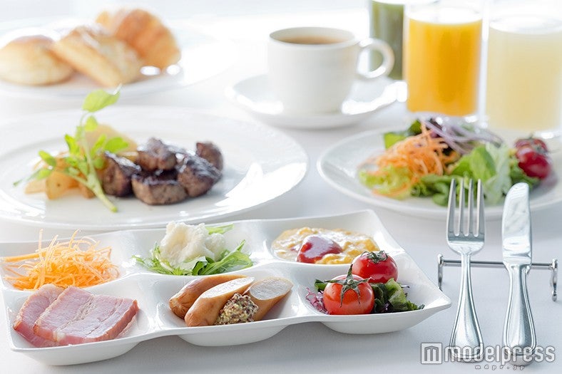 朝食バイキングは優先的に専用エリアの席へ案内される／画像提供：ホテル ユニバーサル ポート