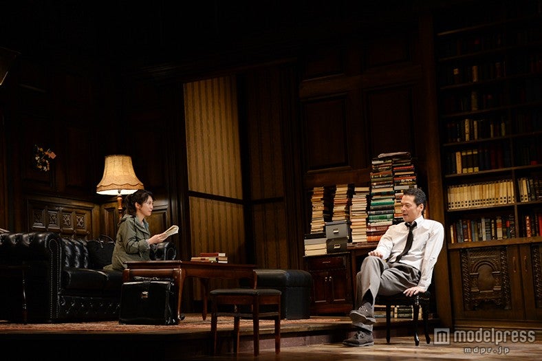 志田未来、田中哲司／舞台「オレアナ」公開フォトコールの模様