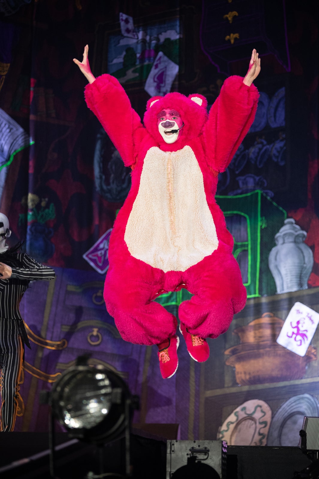 ロッツォ（トイ・ストーリー）に扮したユーキ／写真：深野輝美（提供画像）