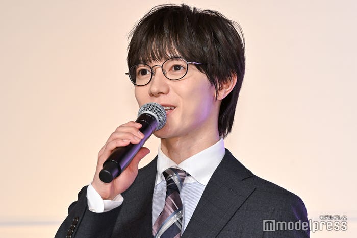 美容院で「子犬男子にしてください」とオーダーした七五三掛龍也(C)モデルプレス