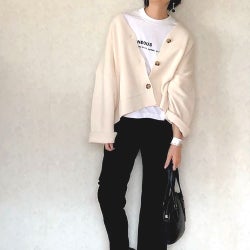 ユニクロのカーディガンコーデ20選!旬の着まわしに使える人気色って?