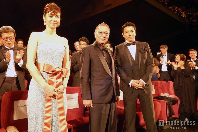 松嶋菜々子、カンヌで拍手喝采　2000人総立ちに感無量