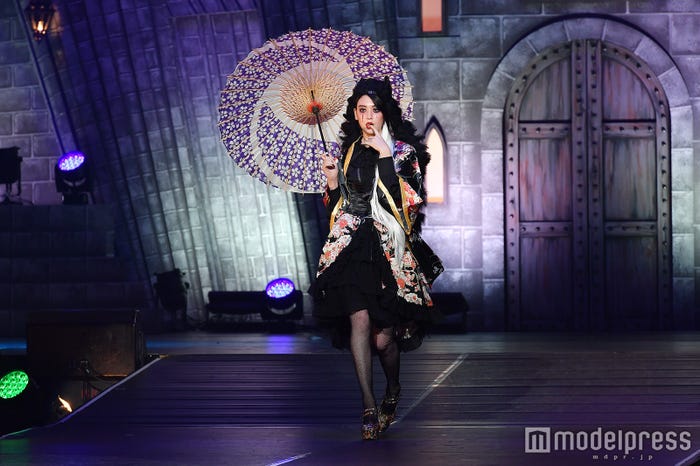 三吉彩花(C)モデルプレス