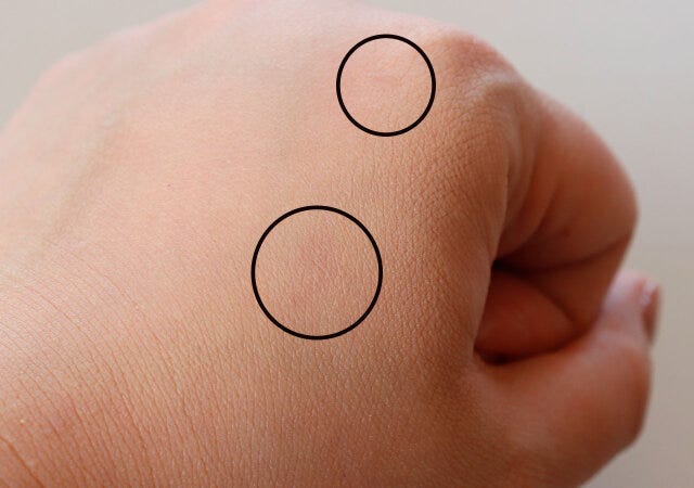 100均　ダイソー　ウォーターファンデーション